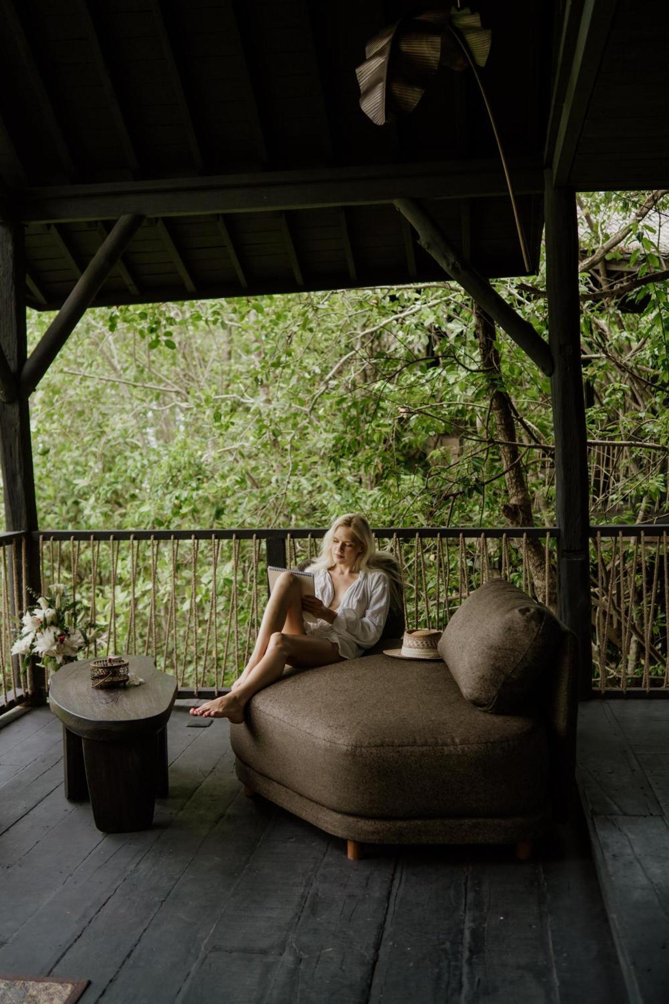 Oshom Bali At Nuanu Creative City Tanah Lot Extérieur photo